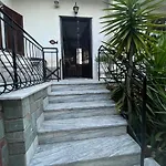 Arhondiko Estate Kato Polydendri Villa