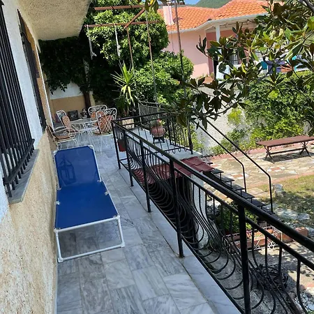 Arhondiko Estate Kato Polydendri Villa Ano Polidhendrion