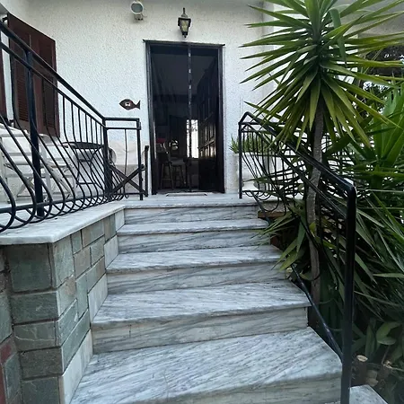 Arhondiko Estate Kato Polydendri Villa